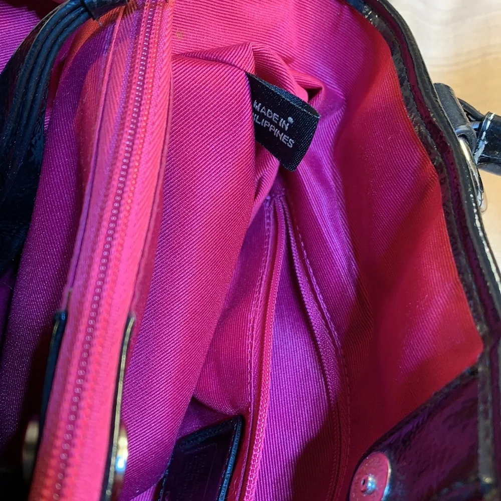 Coach almost NEW satchel/shoulder bag w/tag
